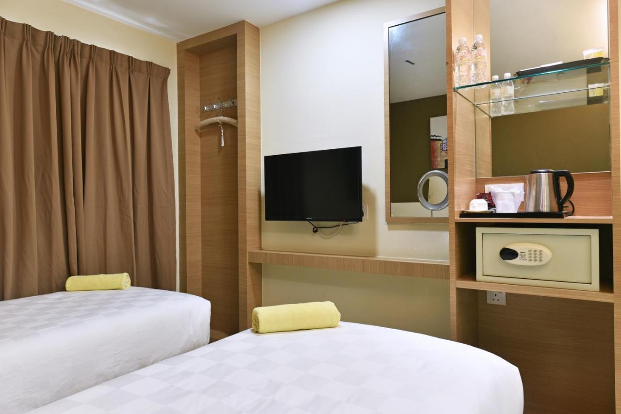 Hotel Mornington Bukit Permata Lumut Exterior photo